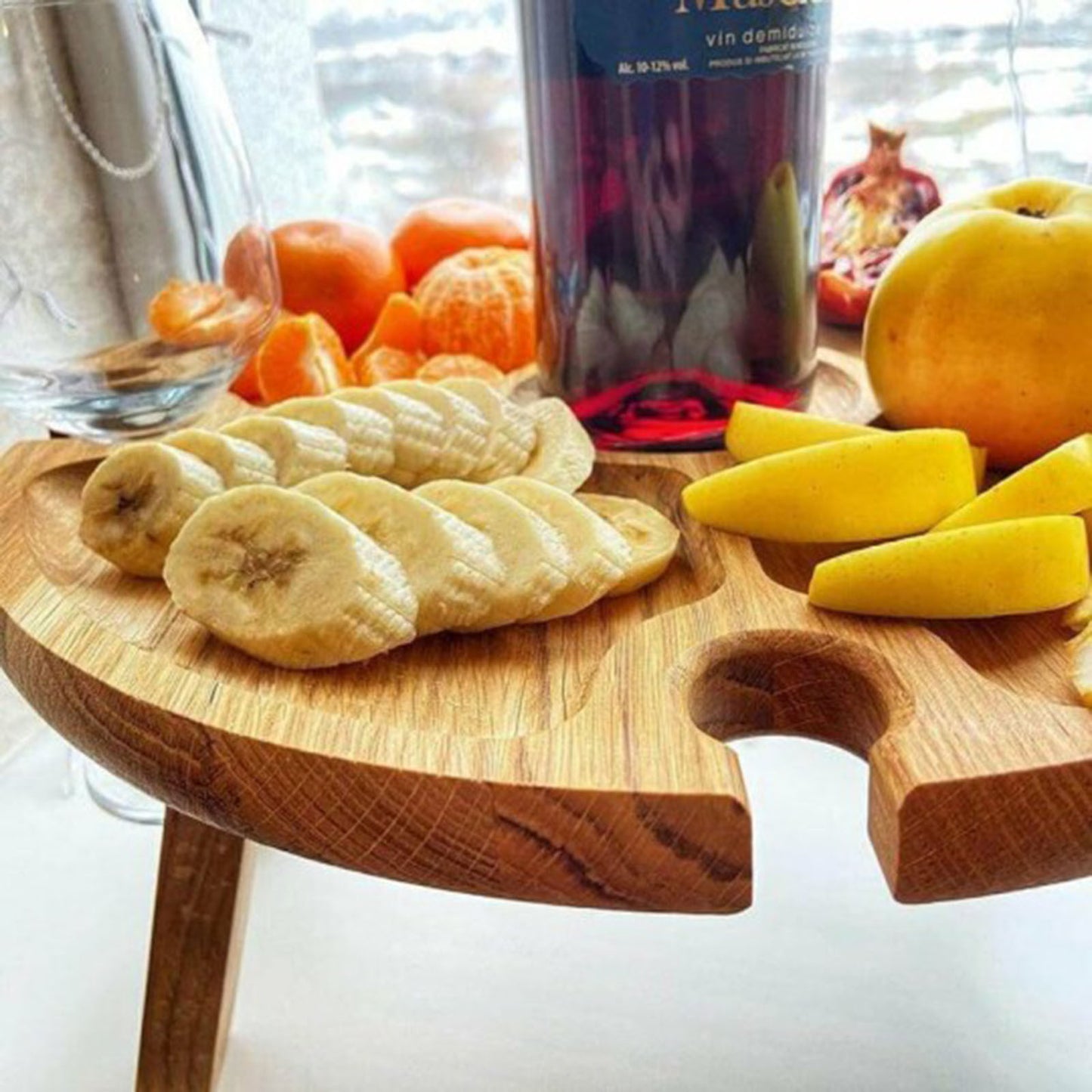 Hölzerner klappbarer Picknicktisch für den Außenbereich mit Glashalter 2 in 1 Weinglasgestell Weintisch für den Außenbereich Holztisch, der leicht zu transportieren ist - GYLDNE GRÆNSE Gourmet Online Shop