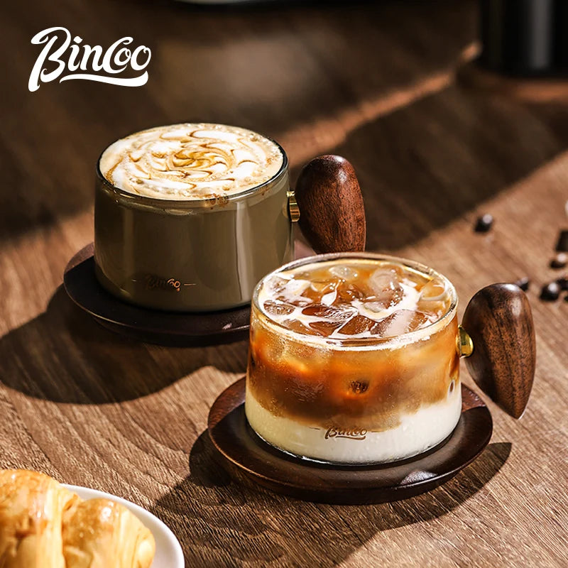 Bincoo Kaffeetasse und Untertasse Set High-End exquisiter Walnuss-Untersetzer mit Löffel-Isolierpad Hochwertige Kaffeeglastasse - GYLDNE GRÆNSE Gourmet Online Shop