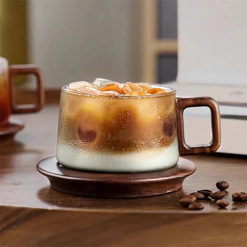 200 ml American Latte Glas Kaffeebecher mit rundem Holztablett Löffel hitzebeständige Milchteetasse frisch gemahlene Kaffeetasse Set - GYLDNE GRÆNSE Gourmet Online Shop