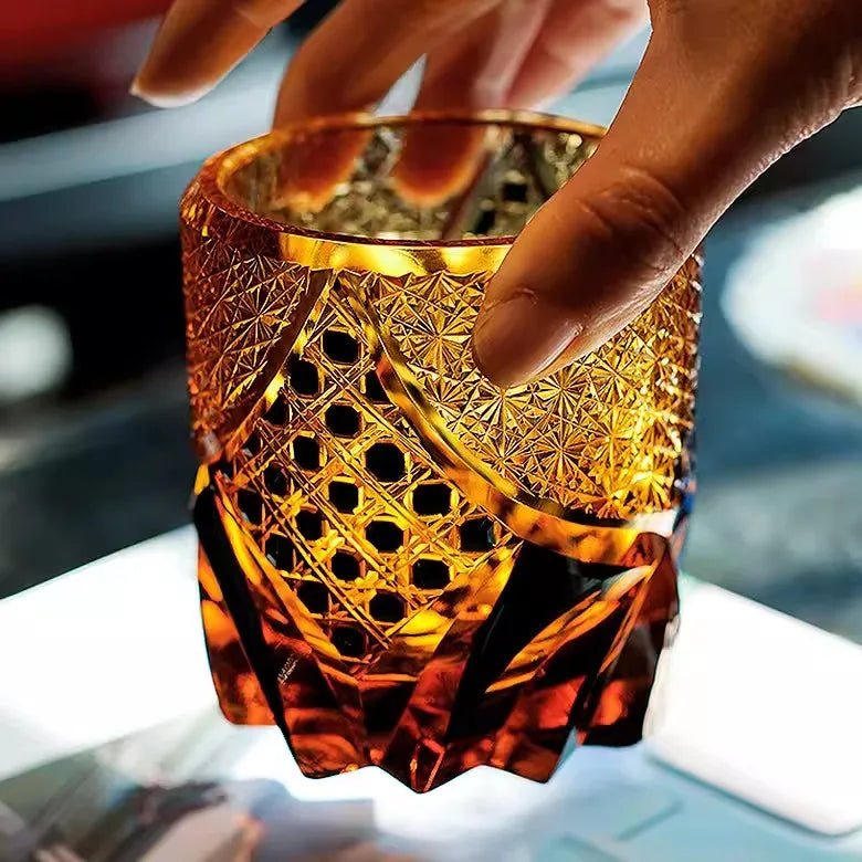 Amber Gem Whiskey Glas Japanisch Edo Kiriko Kristall Weingläser Manuelle Diamantschliff 3D Relief Royal Court XO Whisky Verkostungstasse - GYLDNE GRÆNSE Gourmet Online Shop