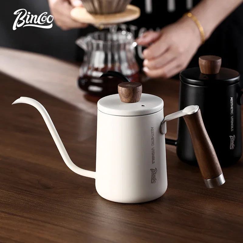 Bincoo Feilong Hand-Pour Pot, Hanging Ear Kaffeekanne, Massivholzgriff, Edelstahl Thin Mouth Pot, Haushaltskessel - GYLDNE GRÆNSE Gourmet Online Shop