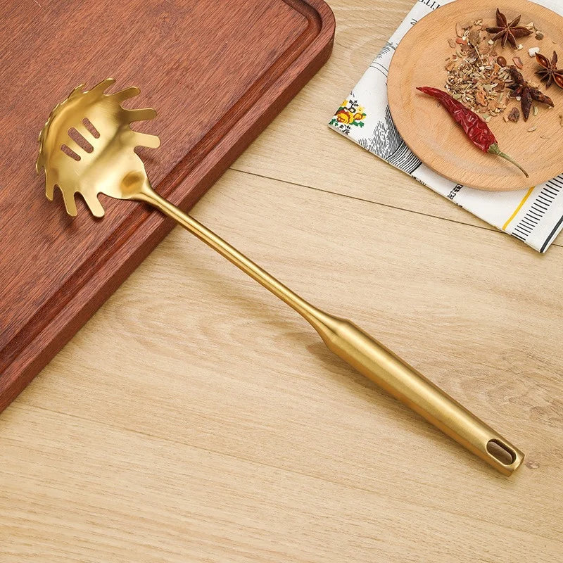 Stainless Steel Gold Suppenlöffel Pfannenwender Noodle Colander Hot Pot Spoon Rice Spoon Kitchen Cooking Frying Tool - GYLDNE GRÆNSE Gourmet Online Shop
