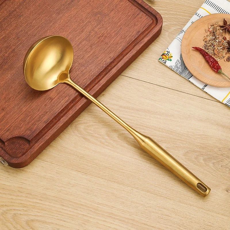 Stainless Steel Gold Suppenlöffel Pfannenwender Noodle Colander Hot Pot Spoon Rice Spoon Kitchen Cooking Frying Tool - GYLDNE GRÆNSE Gourmet Online Shop