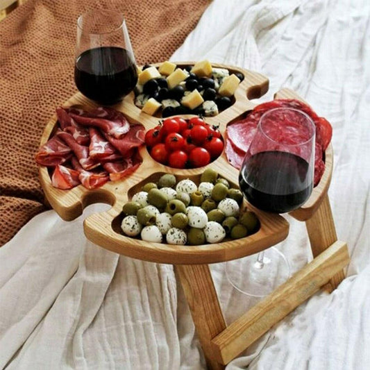 Hölzerner klappbarer Picknicktisch für den Außenbereich mit Glashalter 2 in 1 Weinglasgestell Weintisch für den Außenbereich Holztisch, der leicht zu transportieren ist - G﻿YLDNE GRÆNSE Gourmet Online Shop 