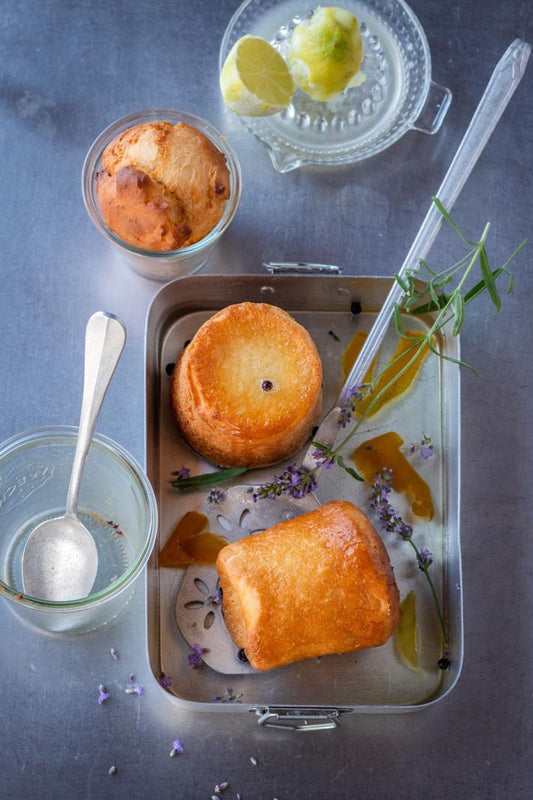 Babas in Limoncello italienische Küchlein in Limoncello eingelegt - G﻿YLDNE GRÆNSE Gourmet Online Shop 