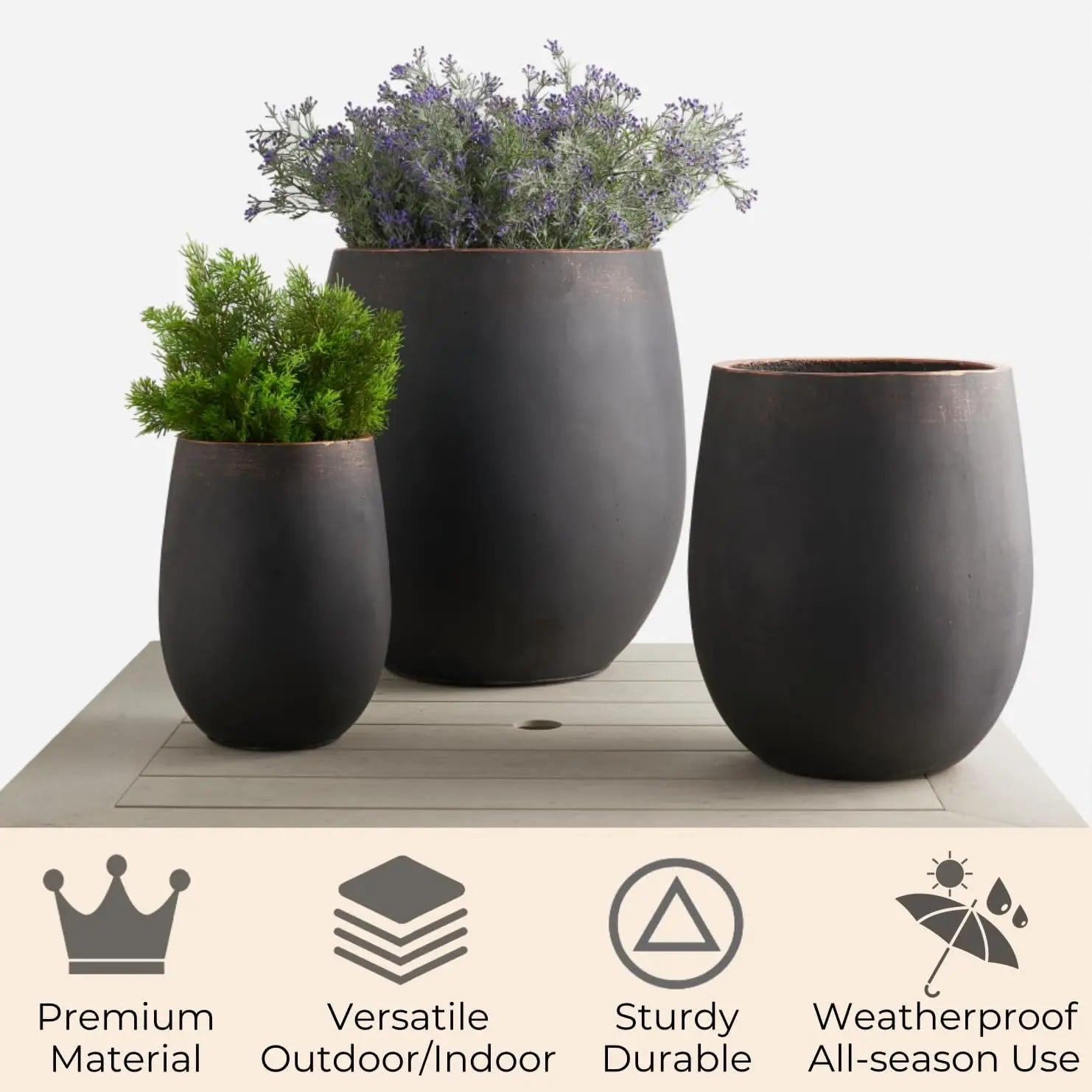 Runde Beton Pflanzgefäß Set mit 3 großen Outdoor-Pflanzgefäßen, schwarz mit goldenem Rand Blumentöpfe mit Abflusslöchern Vase Outdoor - G﻿YLDNE GRÆNSE Gourmet Online Shop 