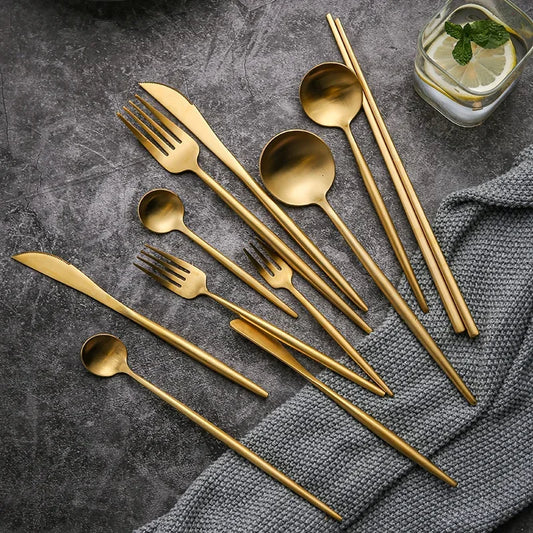 Mattgold 18/10 Edelstahl Luxus Besteck Geschirr Geschirr Messer Löffel Gabel Essstäbchen Besteck Set Spülmaschinenfest - G﻿YLDNE GRÆNSE Gourmet Online Shop 