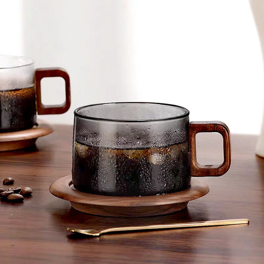200 ml American Latte Glas Kaffeebecher mit rundem Holztablett Löffel hitzebeständige Milchteetasse frisch gemahlene Kaffeetasse Set - G﻿YLDNE GRÆNSE Gourmet Online Shop 